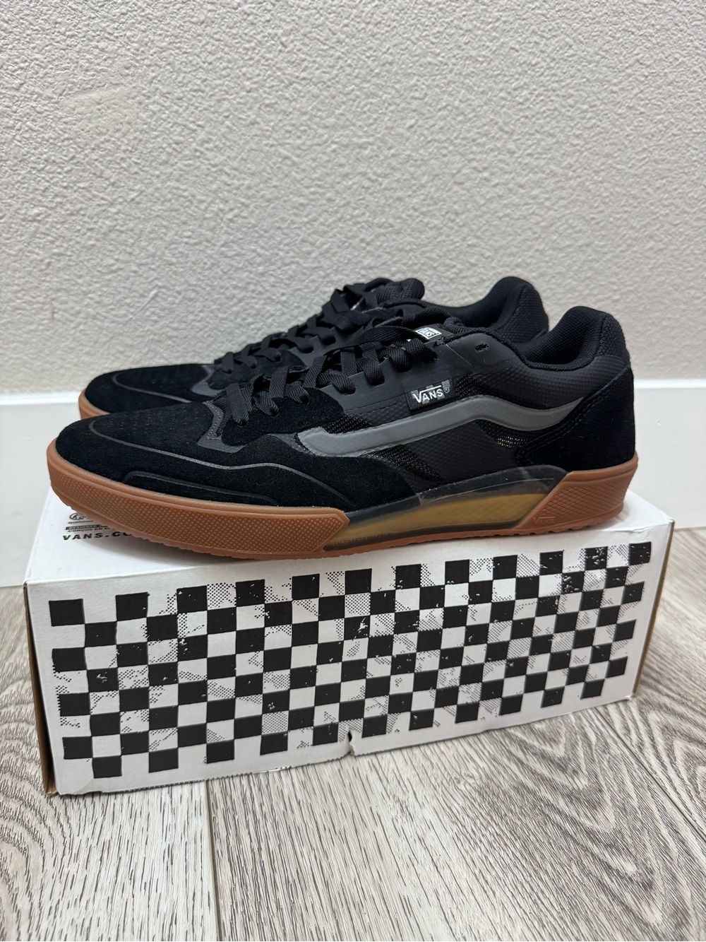 NEW Vans Skate AVE 2.0 Black Gum Men’s size 10.5